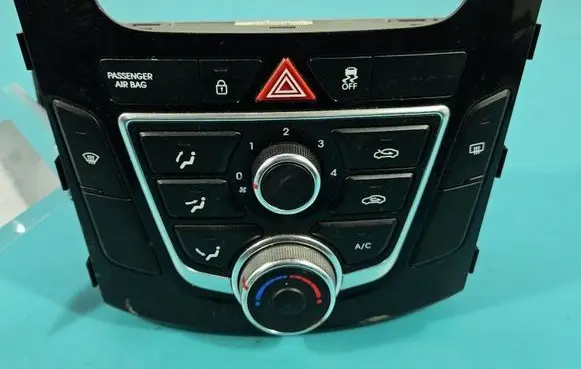 Hyundai i30 Climate control/heater control trim 97250-A6040GU IMPRK1523135