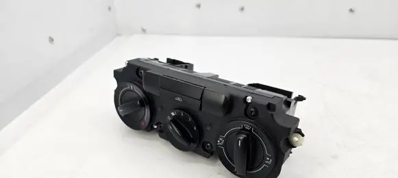 Volkswagen Caddy Climate control unit