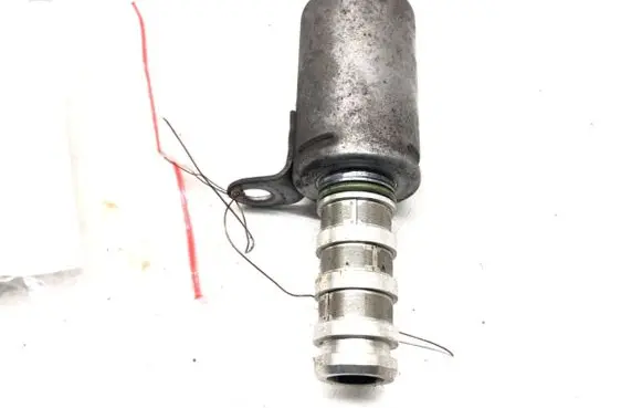 Peugeot 208 I Camshaft position sensor V758776080
