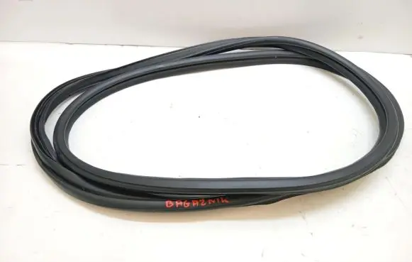 Hyundai i30 Trunk rubber seal (body) 