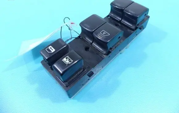 Nissan X-Trail T31 Electric window control switch IMPRK1335463