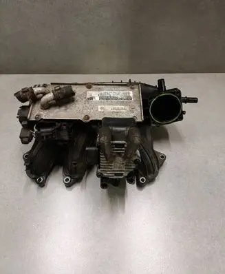 Skoda Yeti (5L) Intake manifold 03F145749B