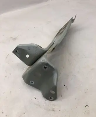 Mazda CX-3 Fender mounting bracket