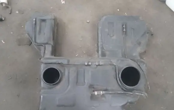 Audi A8 S8 D2 4D Fuel tank 