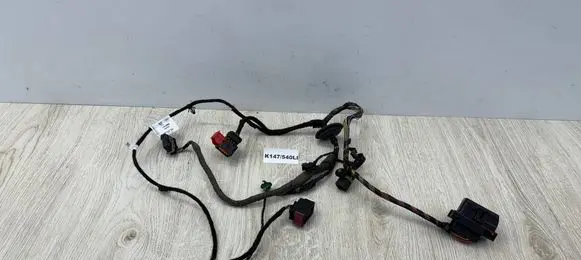 Opel Corsa E Front door wiring loom 13359465