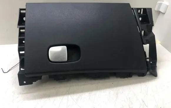 Fiat 500L Glove box