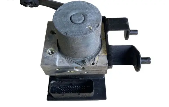 BMW 5 E60 E61 ABS Pump 6769703 6769705 6758743