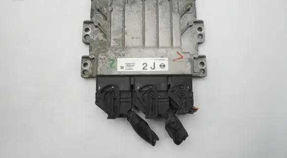 Nissan Qashqai Engine control unit/module 23710HX42C A2C98757200