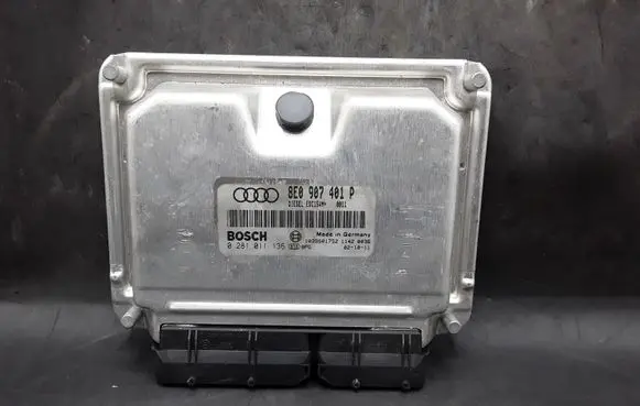 Audi A6 S6 C5 4B Engine control unit/module 8E0907401P 0281011136 1039S01752