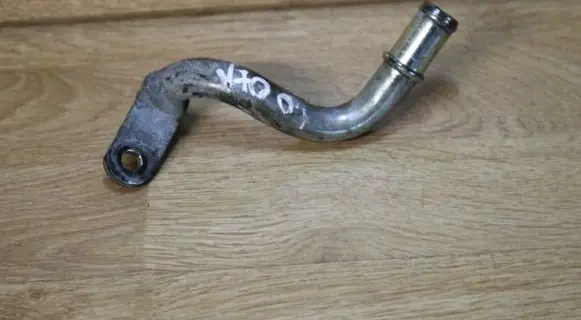 Volvo V70 Engine coolant pipe/hose