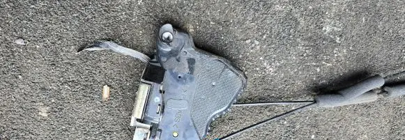 Toyota Camry Front door lock 340513