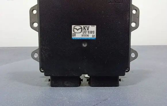 Mazda 3 I Engine control unit/module ECU LFS718881D