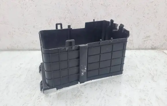 Volkswagen Touran I Battery box tray 1K0915336