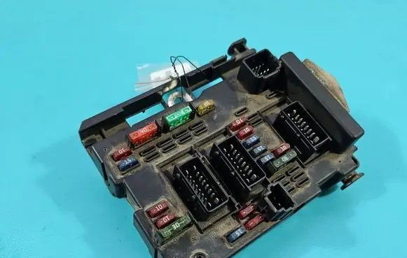 Peugeot 307 Central body control module 9646405280 IMPRK1565660