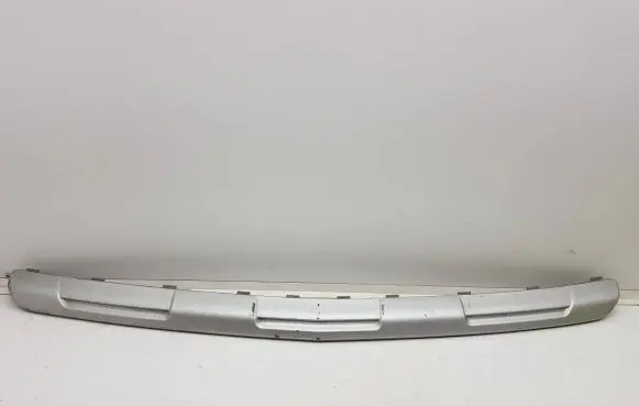 Front bumper splitter molding