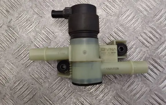 Skoda Superb B8 (3V) Fuel pressure regulator 5QF201549A