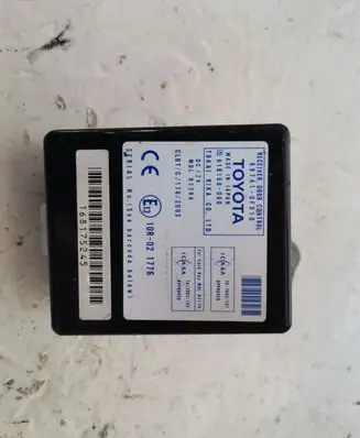Toyota Corolla Verso AR10 Door central lock control unit/module 897410F010