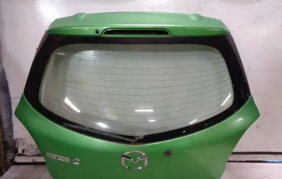 Mazda 2 Tailgate/trunk/boot lid
