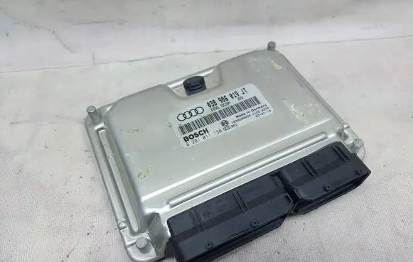 Audi A4 S4 B6 8E 8H Engine control unit/module 038906019JT 0281011138