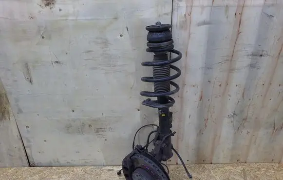 Mercedes-Benz Vito Viano W639 Front shock absorber with coil spring A6393201813