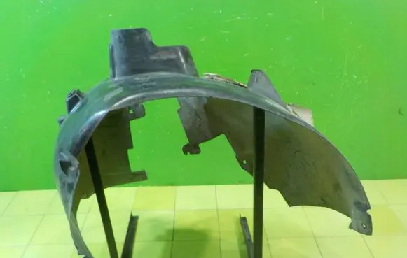 Peugeot 308 Front arch 9811875880 XP183