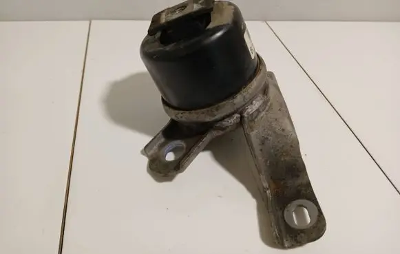 Land Rover Freelander 2 - LR2 Engine mount bracket 6G926F012BE HL8083