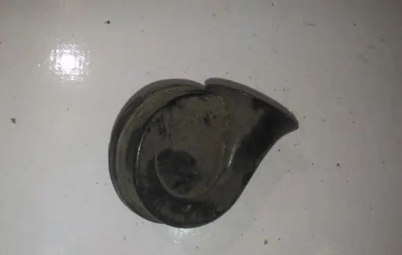 Audi A4 S4 B6 8E 8H Horn signal 007424 e1000209