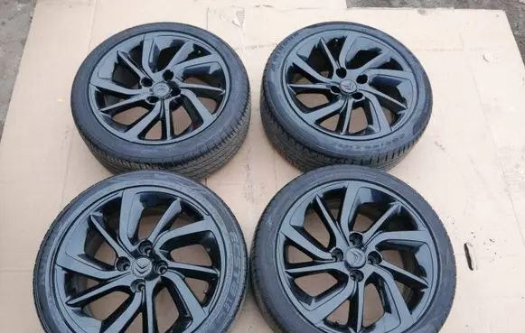 Citroen DS3 R17 alloy rim 9805895877