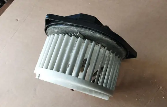 Infiniti G37 Heater fan/blower A740100417