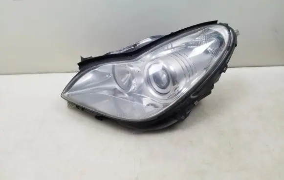 Mercedes-Benz CLS C219 Headlight/headlamp