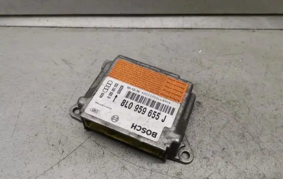 Audi A3 S3 8L Airbag control unit/module 8L0959655J 0285001352