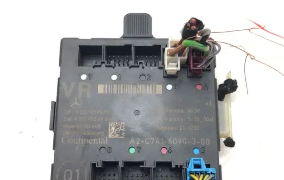 Mercedes-Benz E W212 Other control units/modules A2129001829