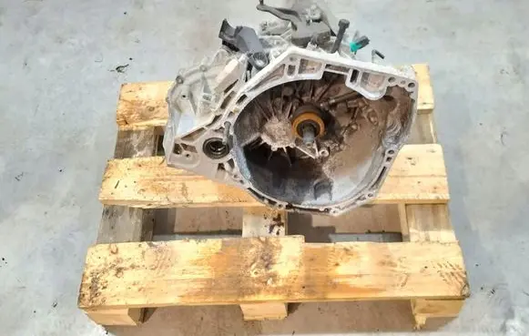 Renault Kadjar Manual 5 speed gearbox TL4083