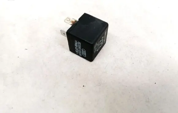 Audi A6 S6 C5 4B Other relay 8D0951253A