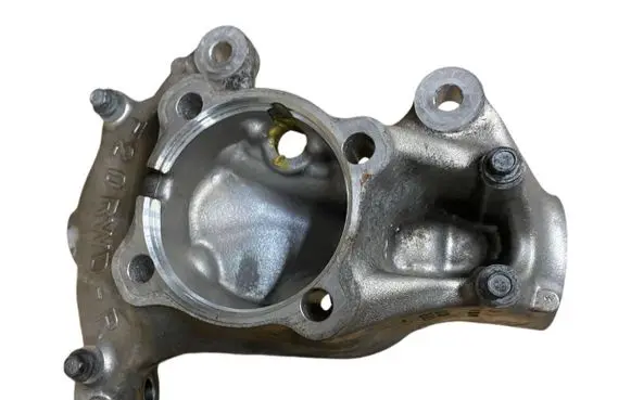 BMW 2 F22 F23 Front wheel hub spindle knuckle 6853652 31216853652