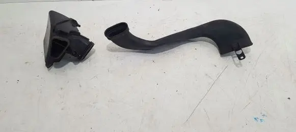 Opel Astra J Intake resonator 