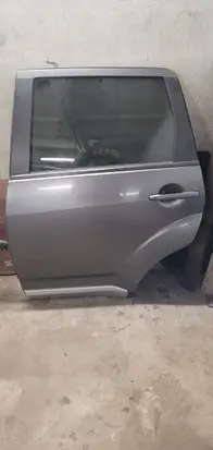 Mitsubishi Outlander Rear door
