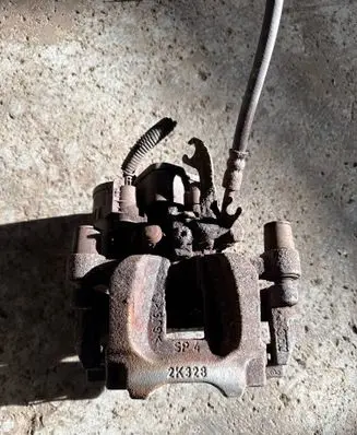 Rear brake caliper
