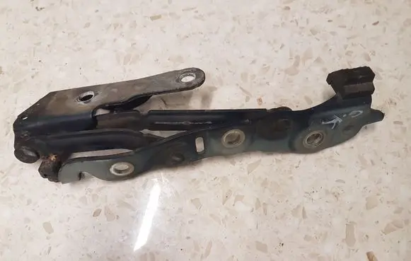 Volvo S60 Tailgate/trunk/boot hinge