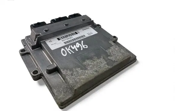 Volvo V70 Engine control unit/module ECU 30729351