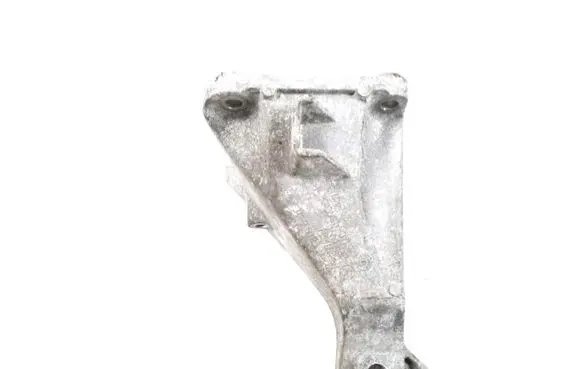 BMW 1 E82 E88 Engine mounting bracket 6781916