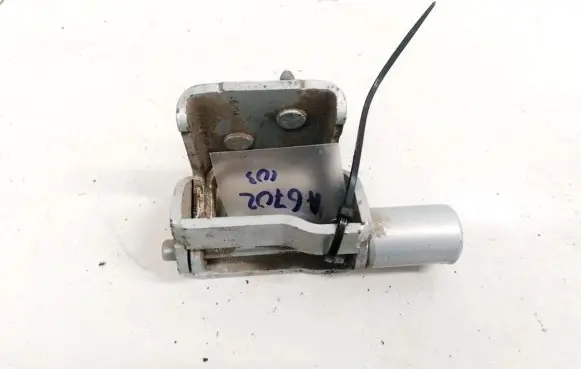 Renault Modus Rear door lower hinge