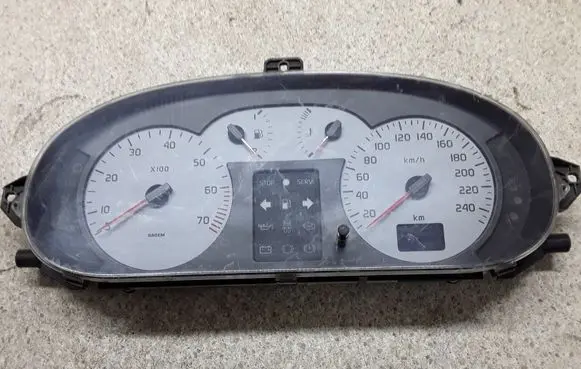 Renault Scenic RX Speedometer (instrument cluster) 8200038783 P8200038783