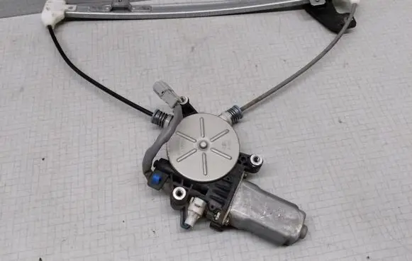 Honda Civic Rear door window regulator with motor
