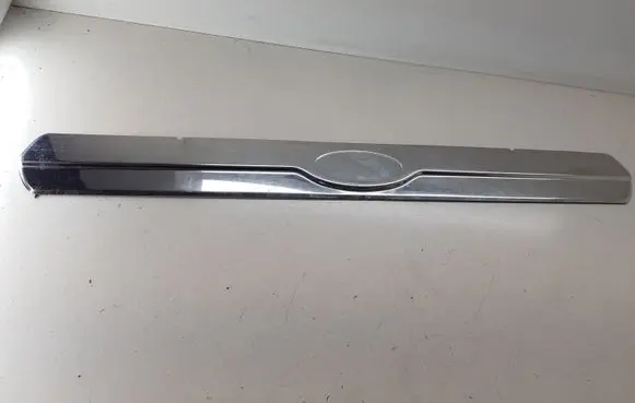 Ford Mondeo MK IV Front sill trim cover