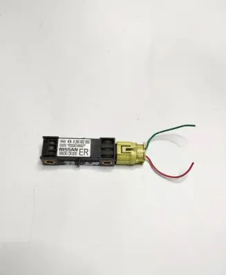 Nissan Terrano Airbag deployment crash/impact sensor 988302X300 0285002093 YRXX92014500ZY