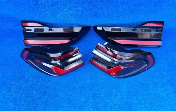 BMW X7 G07 Rear/tail lights set 9881355 9881356