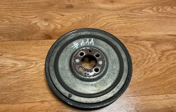 Alfa Romeo 147 Crankshaft pulley 27822