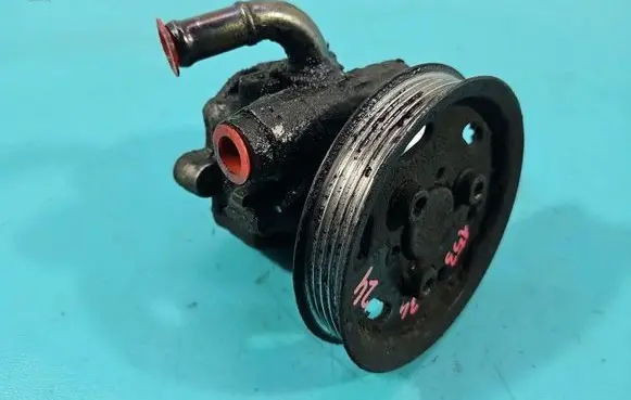 Volkswagen PASSAT B5.5 Power steering pump IMPRK1533424