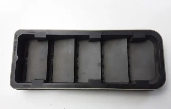 Volvo V40 Fender grill 8623444